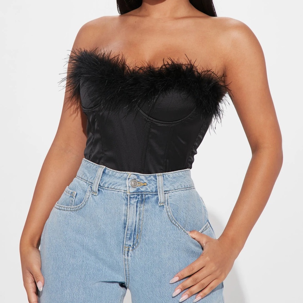 Fashion nova black feather corset
